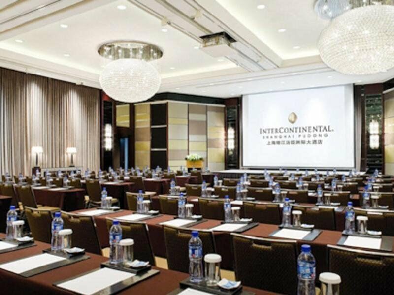 Intercontinental Shanghai Pudong By Ihg Екстер'єр фото